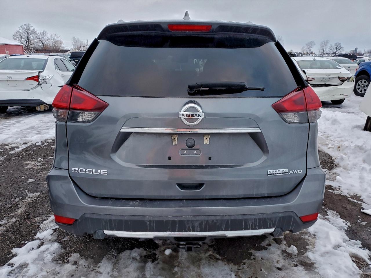 2020 NISSAN ROGUE S photo 11
