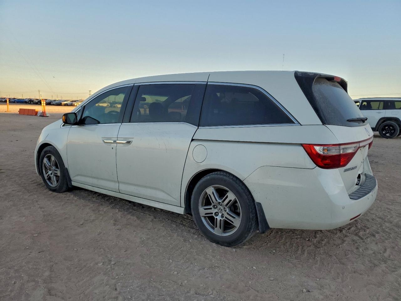 2012 HONDA ODYSSEY TOURING photo 5
