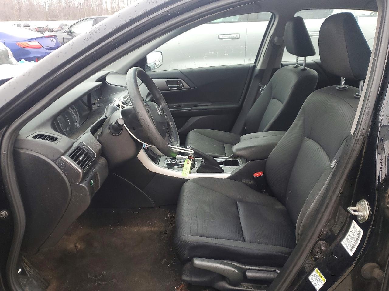 2015 HONDA ACCORD LX photo 19