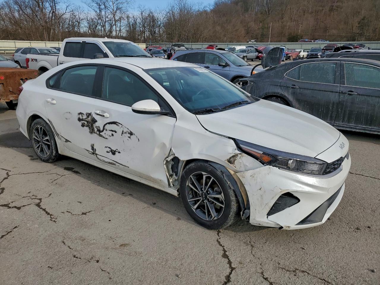 2023 KIA FORTE LX photo 10