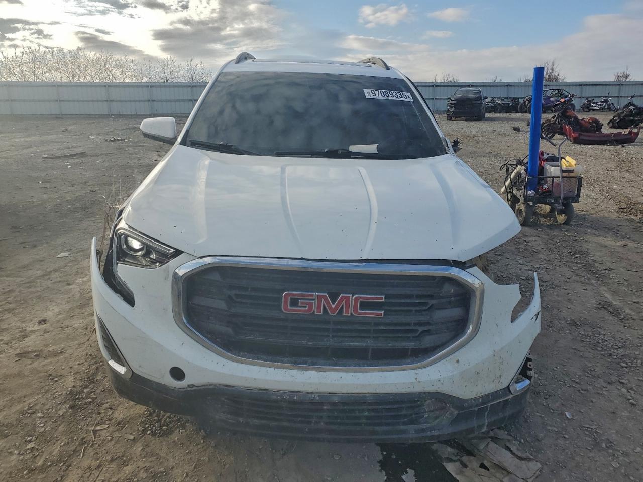 2018 GMC TERRAIN SLE photo 13