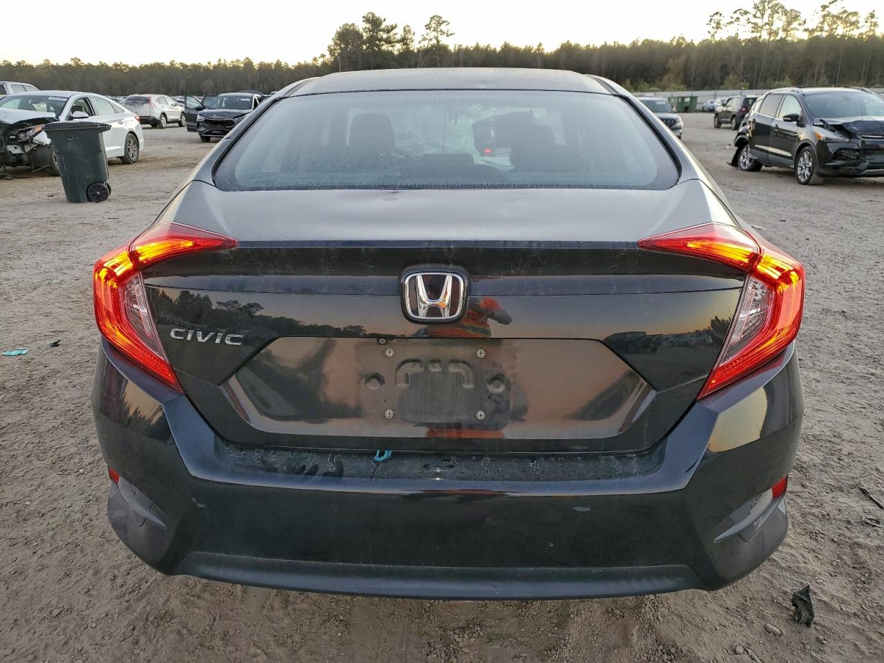 2016 HONDA CIVIC LX photo 16