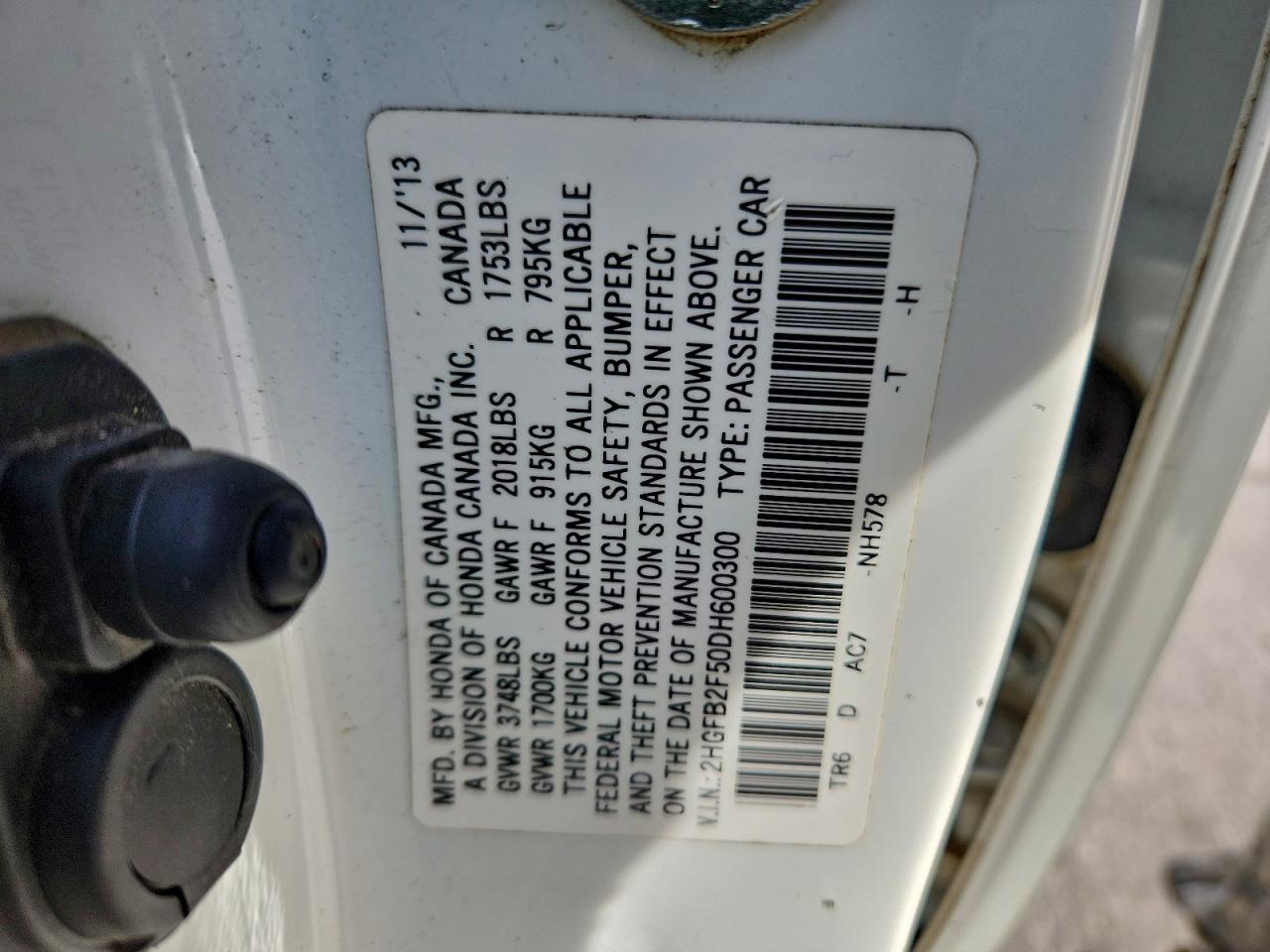 2013 HONDA CIVIC LX photo 34