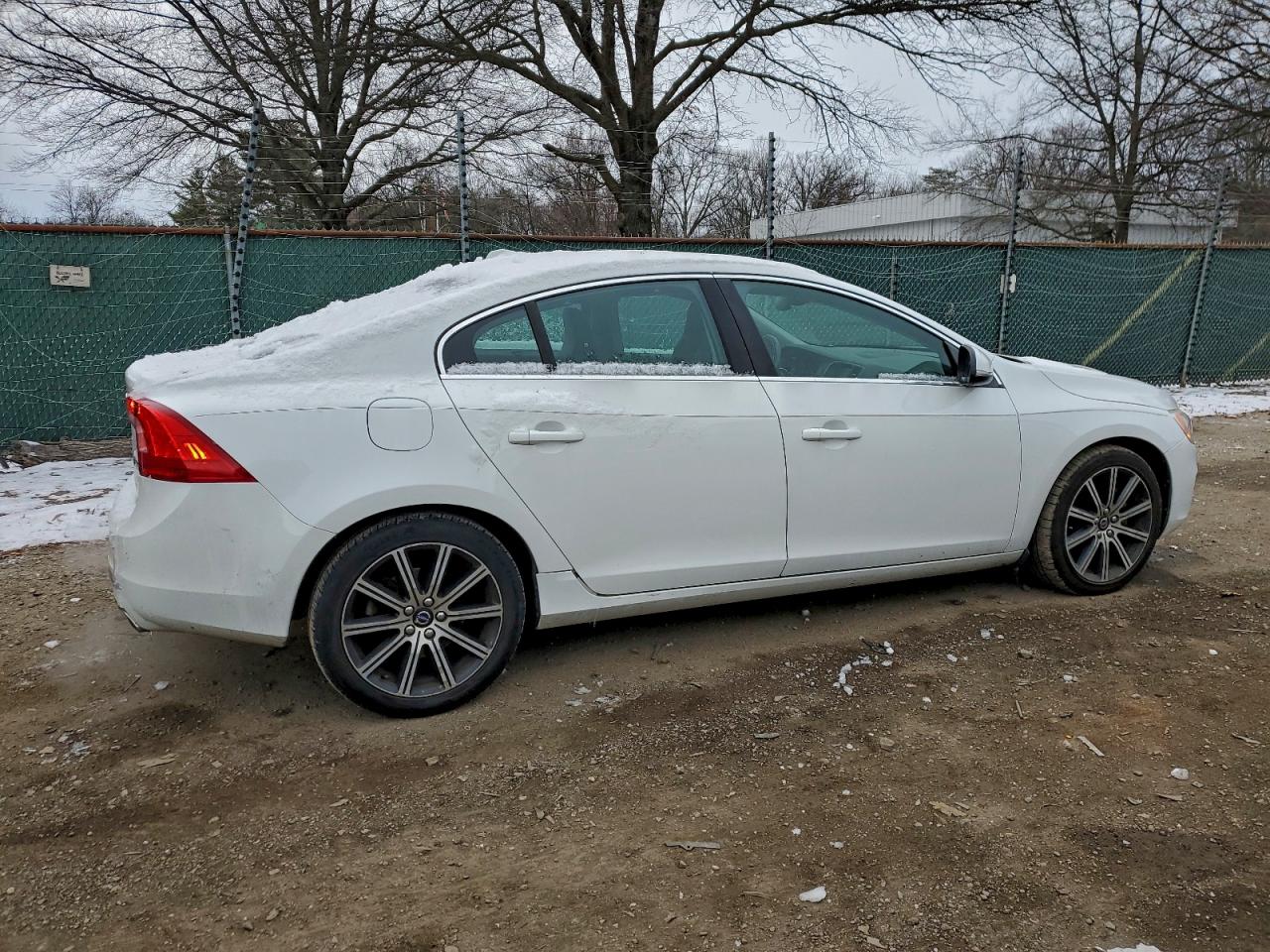 2017 VOLVO S60 PREMIER photo 5