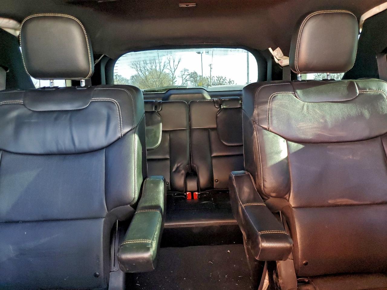 2023 FORD EXPLORER ST photo 10