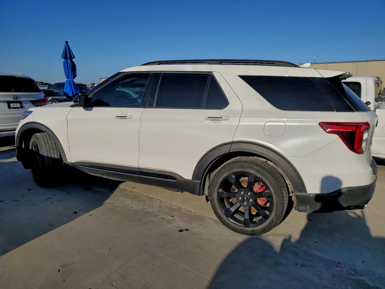 2023 FORD EXPLORER ST photo 2