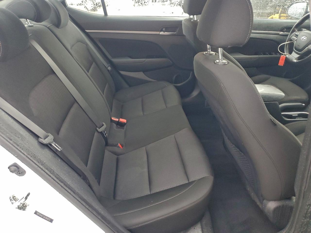 2018 HYUNDAI ELANTRA SEL photo 10