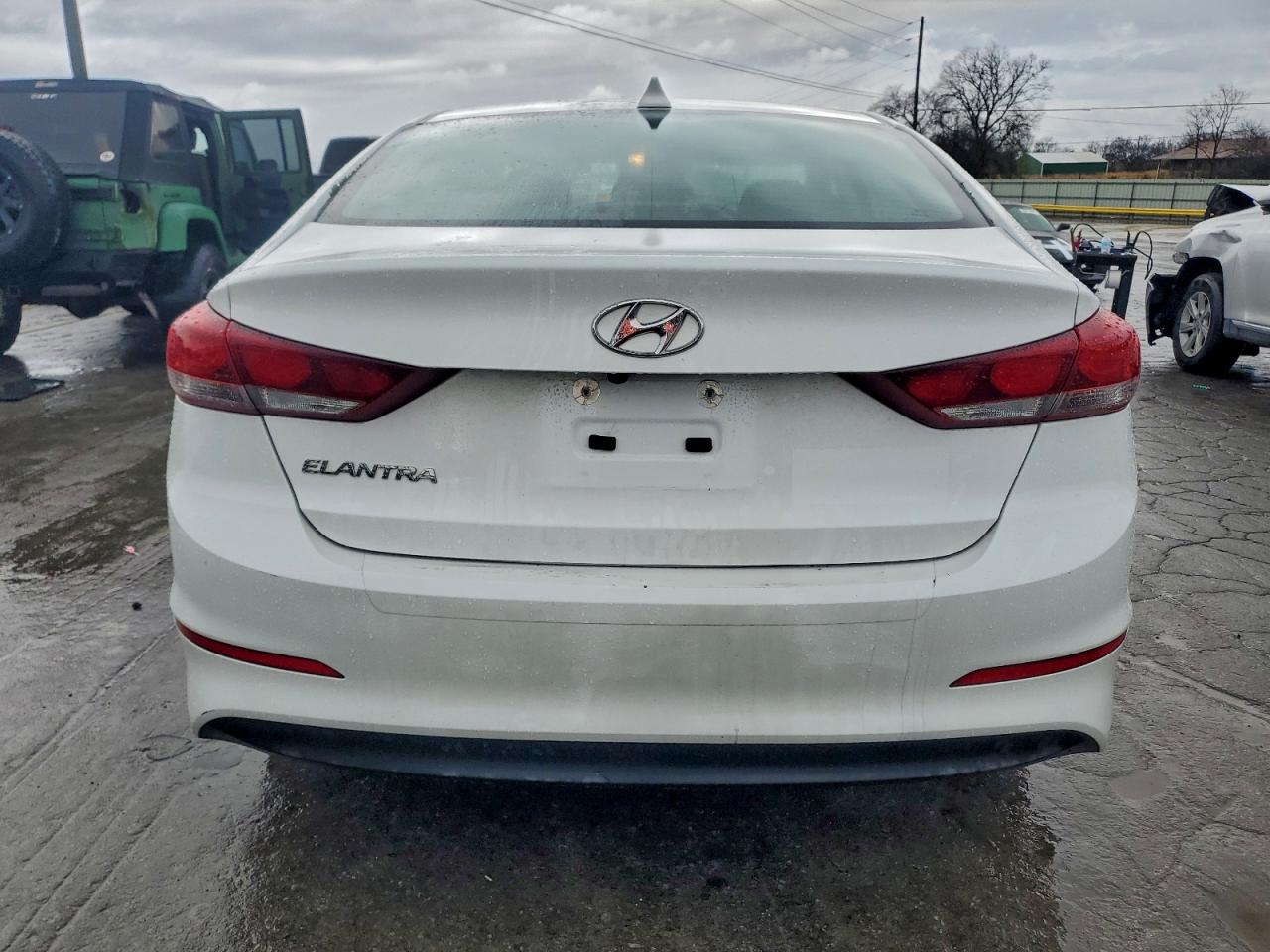 2018 HYUNDAI ELANTRA SEL photo 6