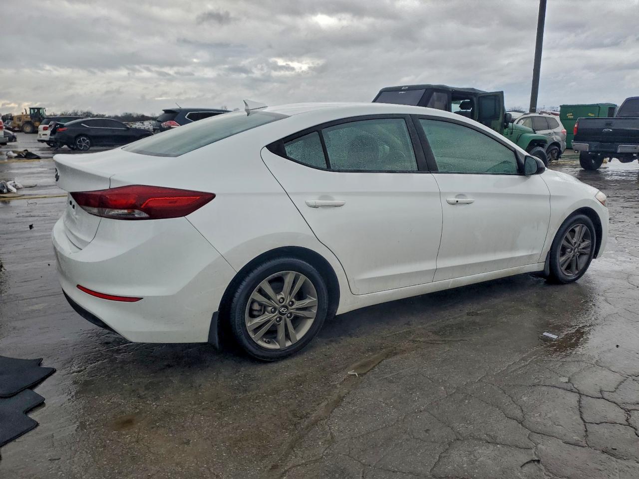 2018 HYUNDAI ELANTRA SEL photo 3