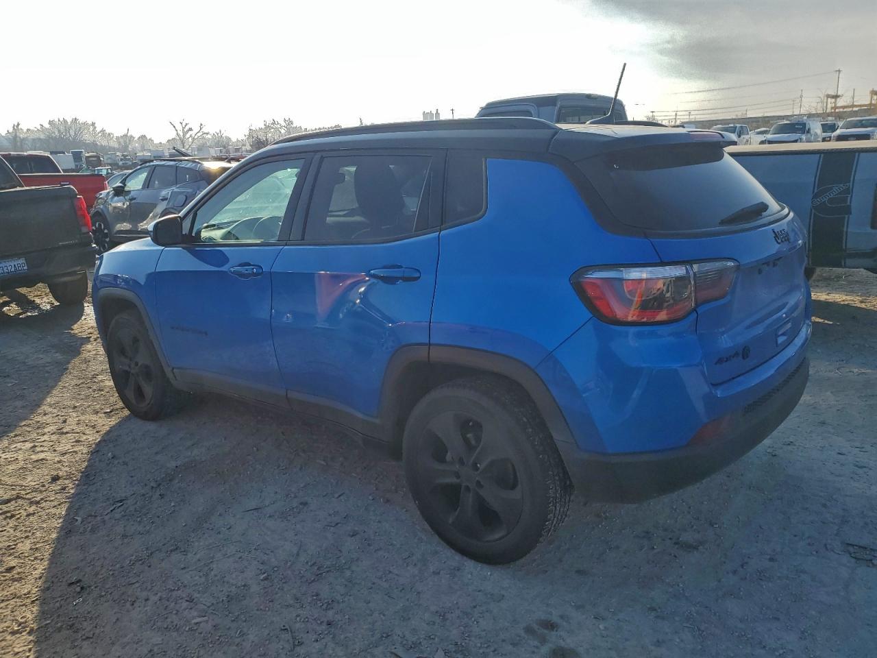 2019 JEEP COMPASS LATITUDE photo 2