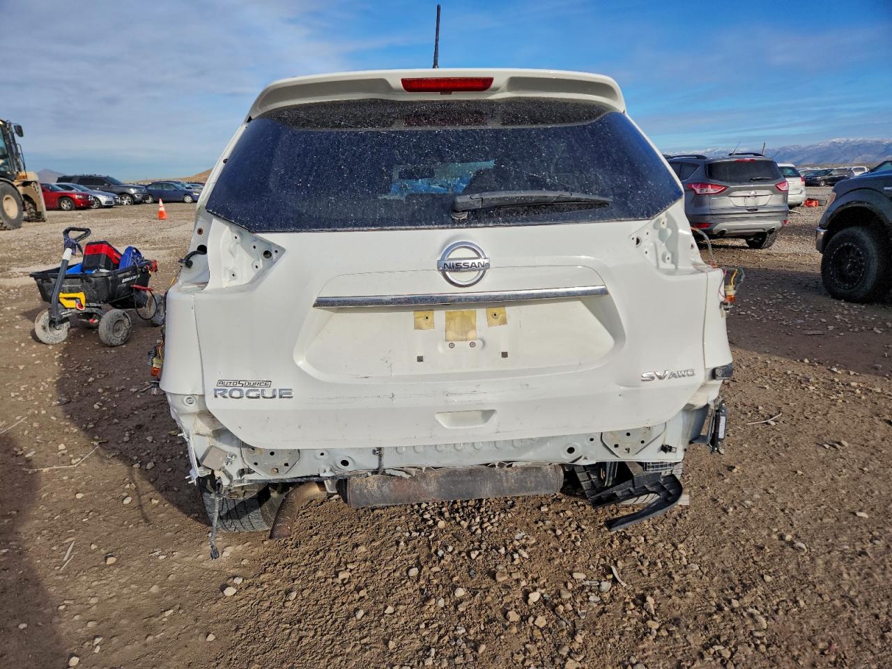 2016 NISSAN ROGUE photo 11