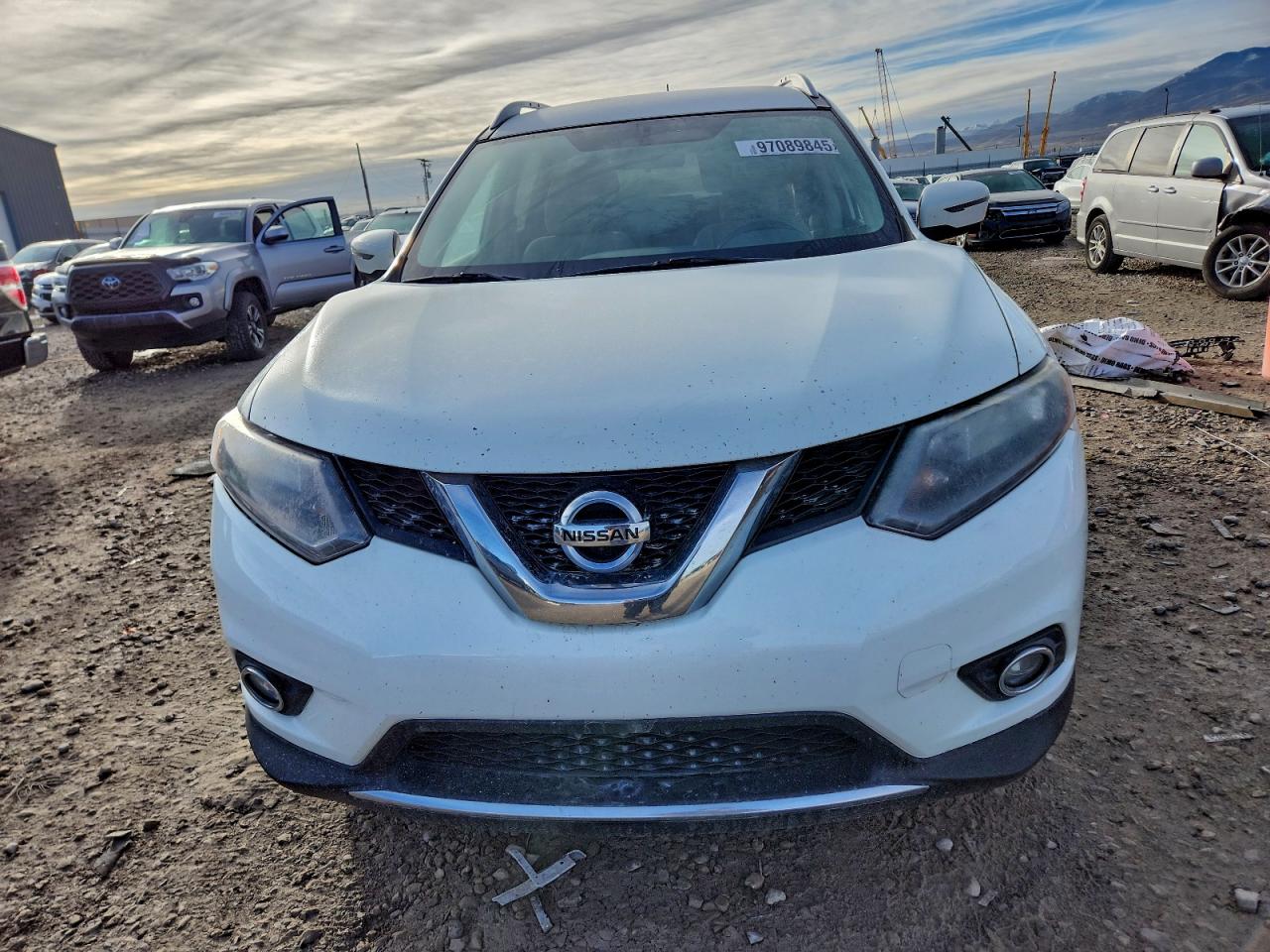 2016 NISSAN ROGUE photo 9