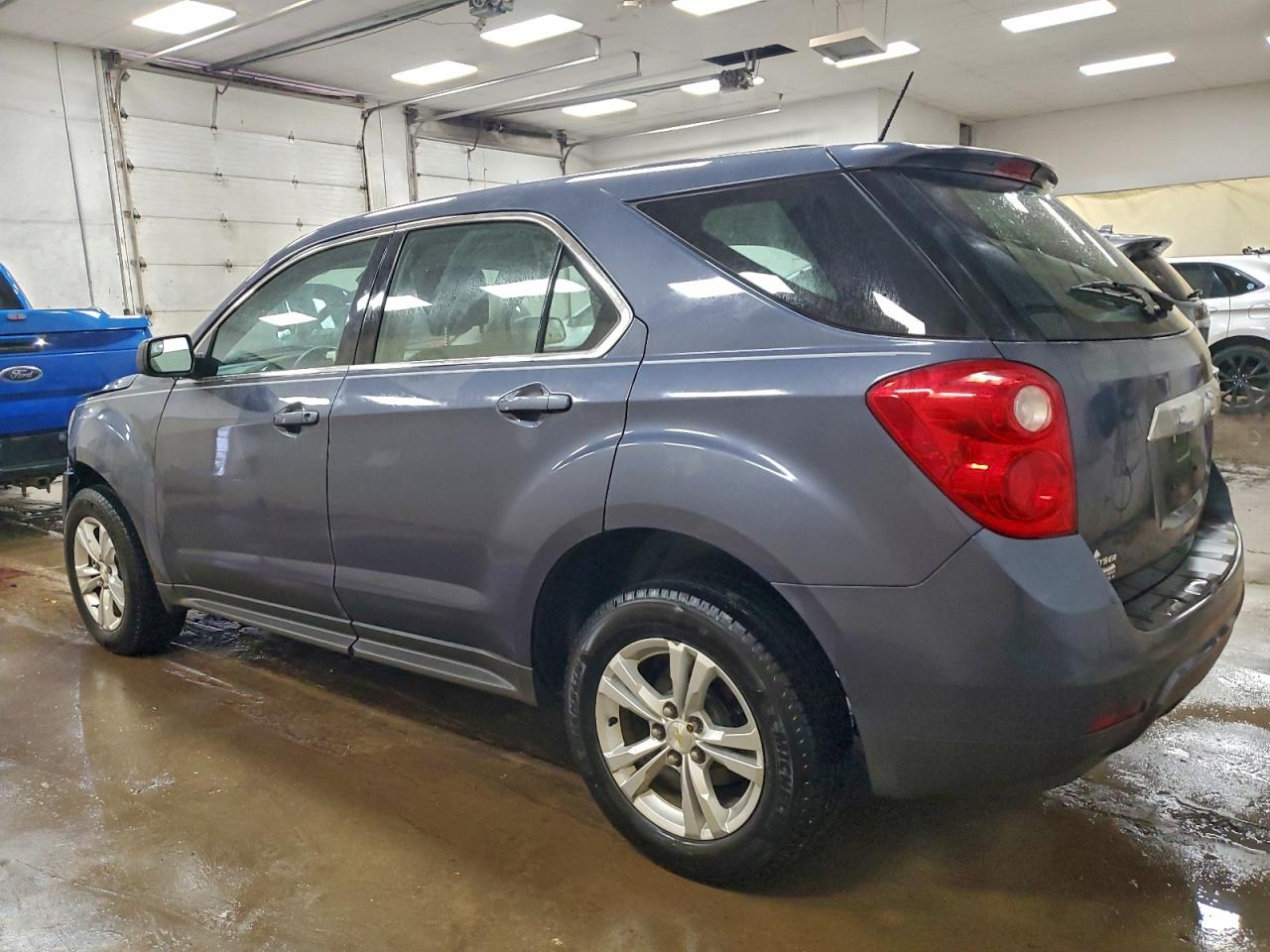 2013 CHEVROLET EQUINOX LS photo 2