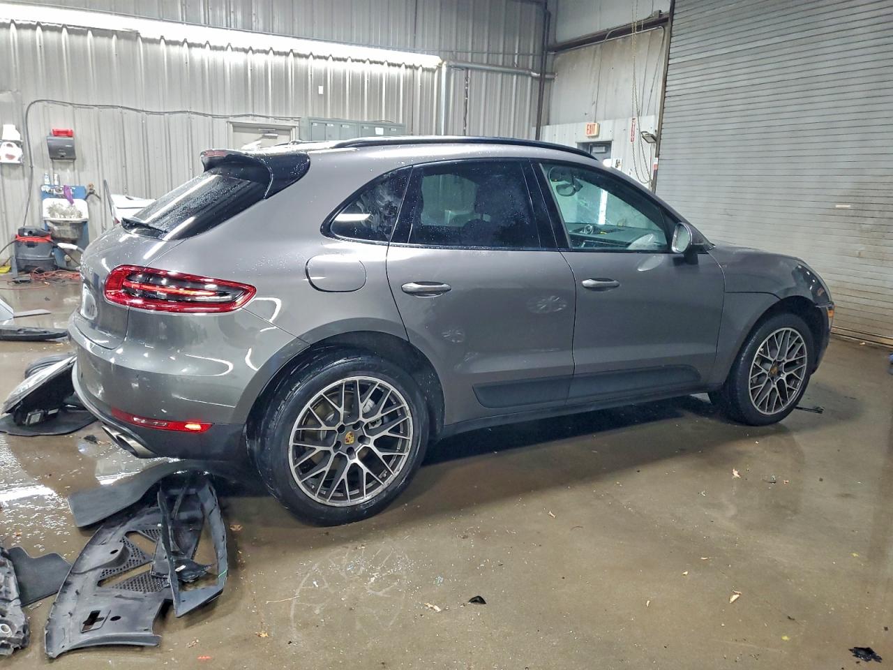 2015 PORSCHE MACAN S photo 3