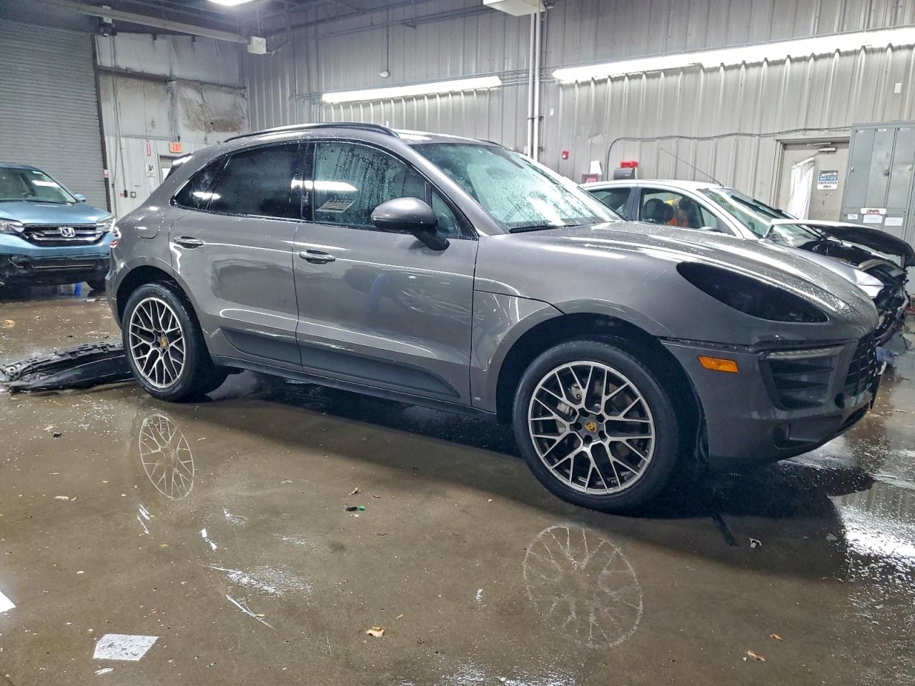 2015 PORSCHE MACAN S photo 4