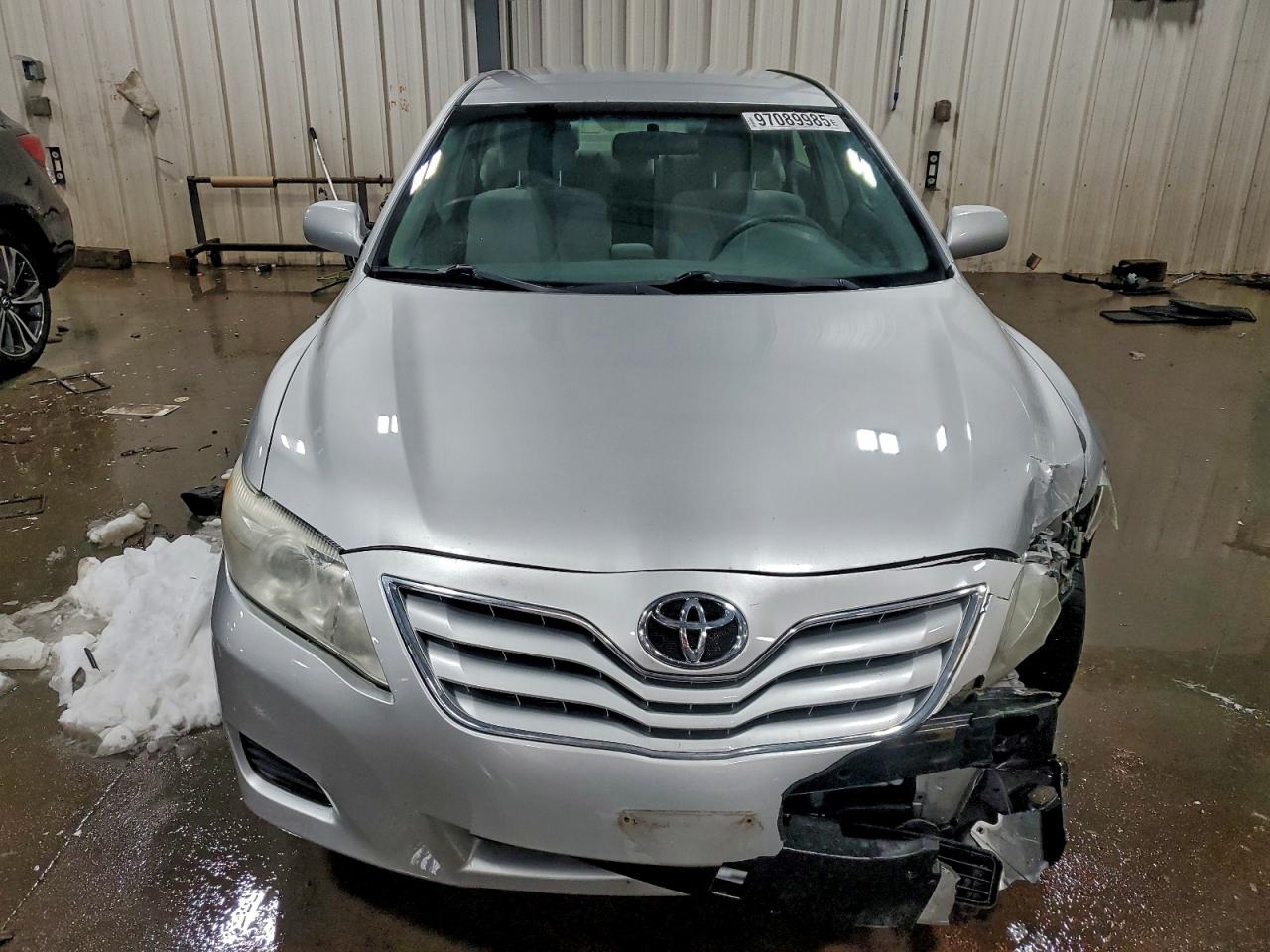2010 TOYOTA CAMRY BASE photo 9