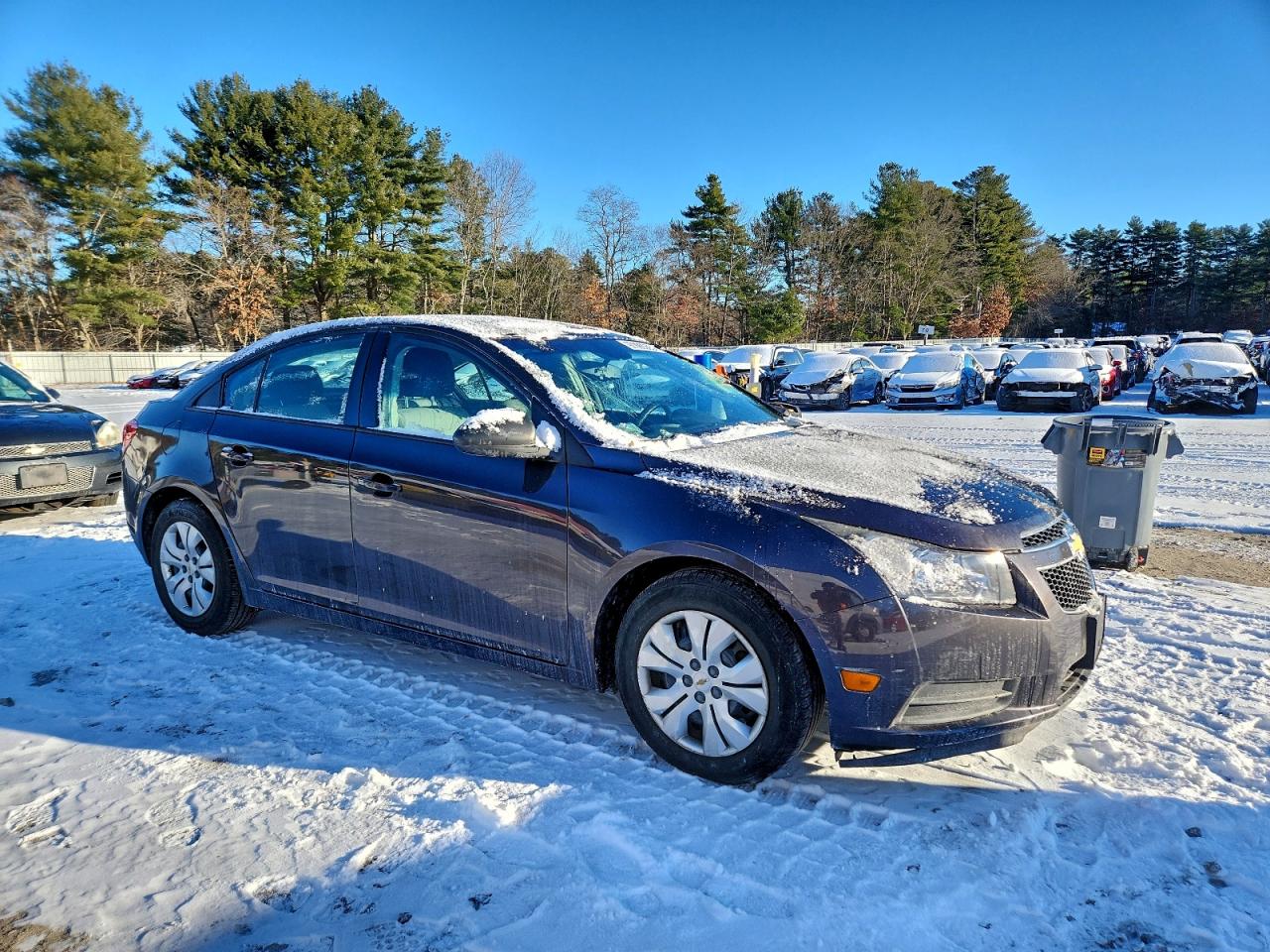 2014 CHEVROLET CRUZE LS photo 4