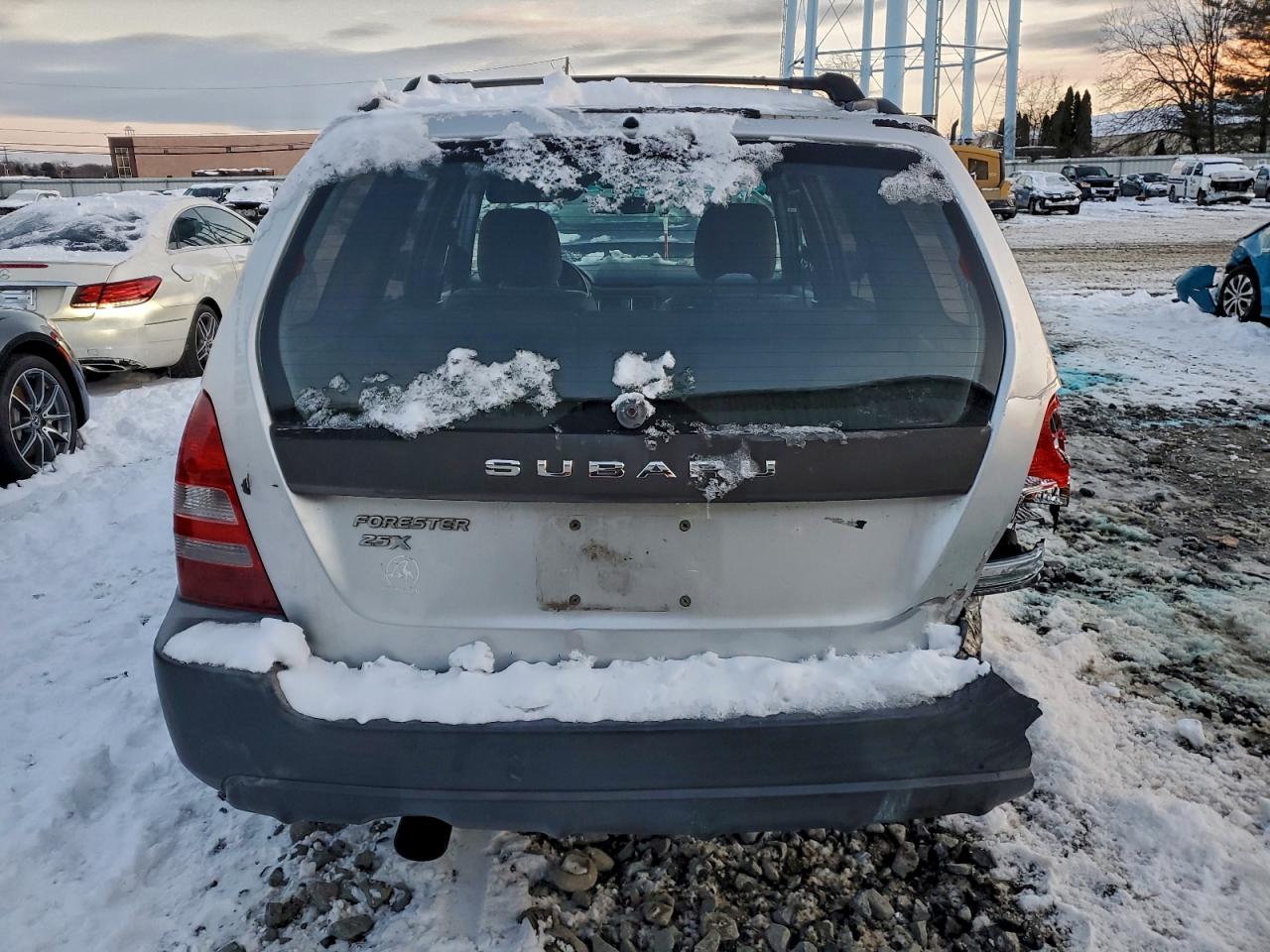 2005 SUBARU FORESTER 2.5X photo 11