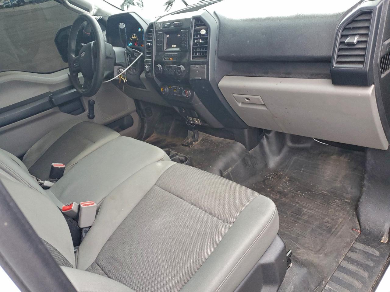 2015 FORD F150 photo 22