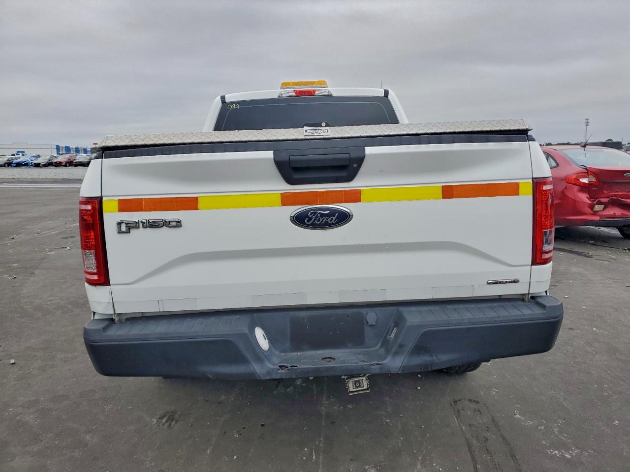 2015 FORD F150 photo 16