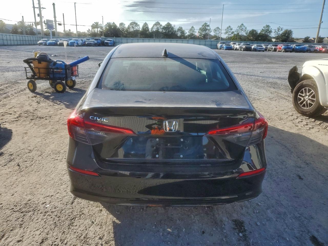 2024 HONDA CIVIC LX photo 11