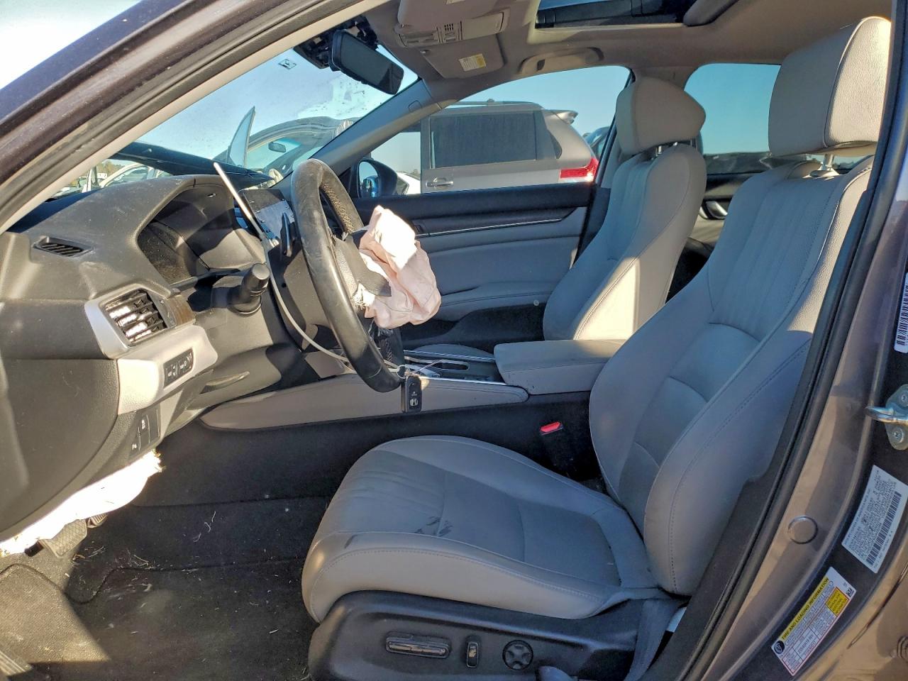 2018 HONDA ACCORD TOURING photo 7