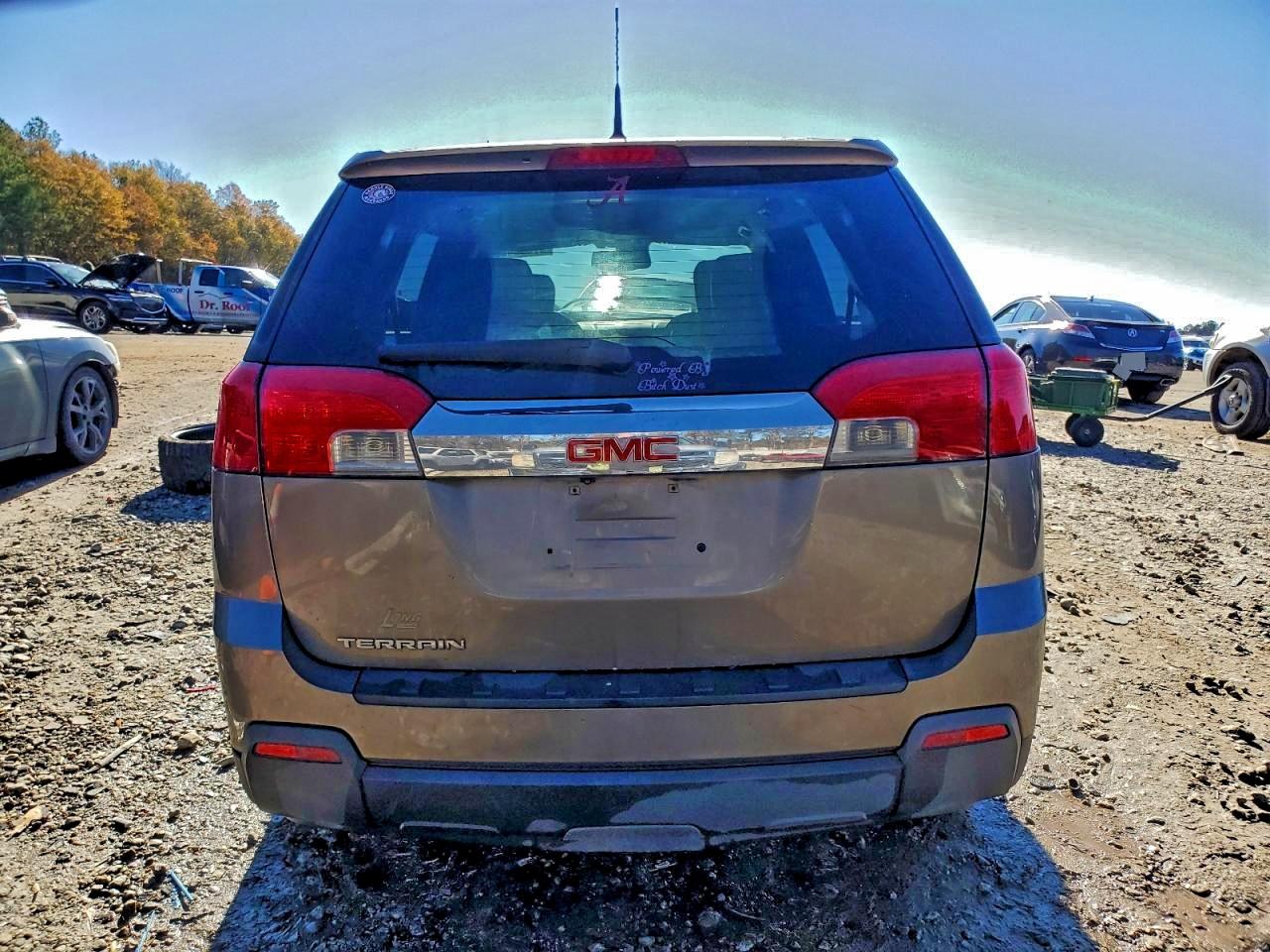 2011 GMC TERRAIN SLE photo 6