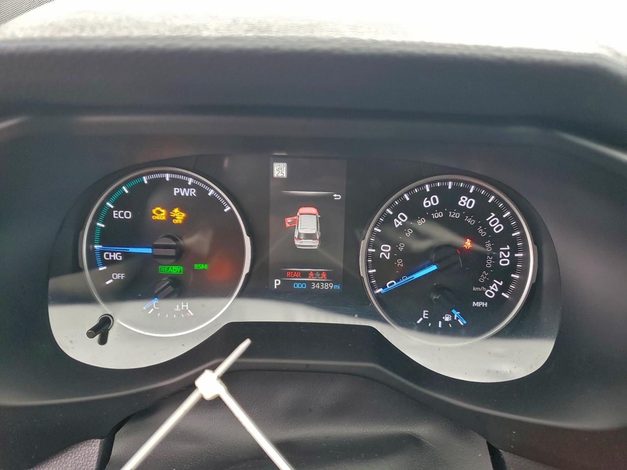2022 TOYOTA RAV4 SE photo 9