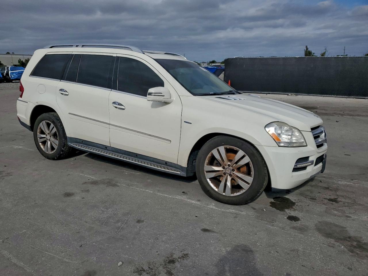 2012 MERCEDES-BENZ GL 350 BLUETEC photo 4
