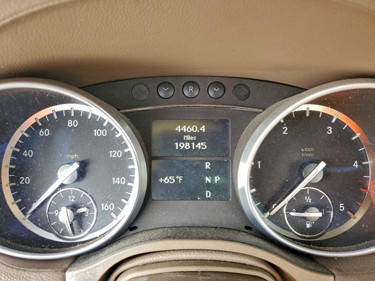 2012 MERCEDES-BENZ GL 350 BLUETEC photo 9