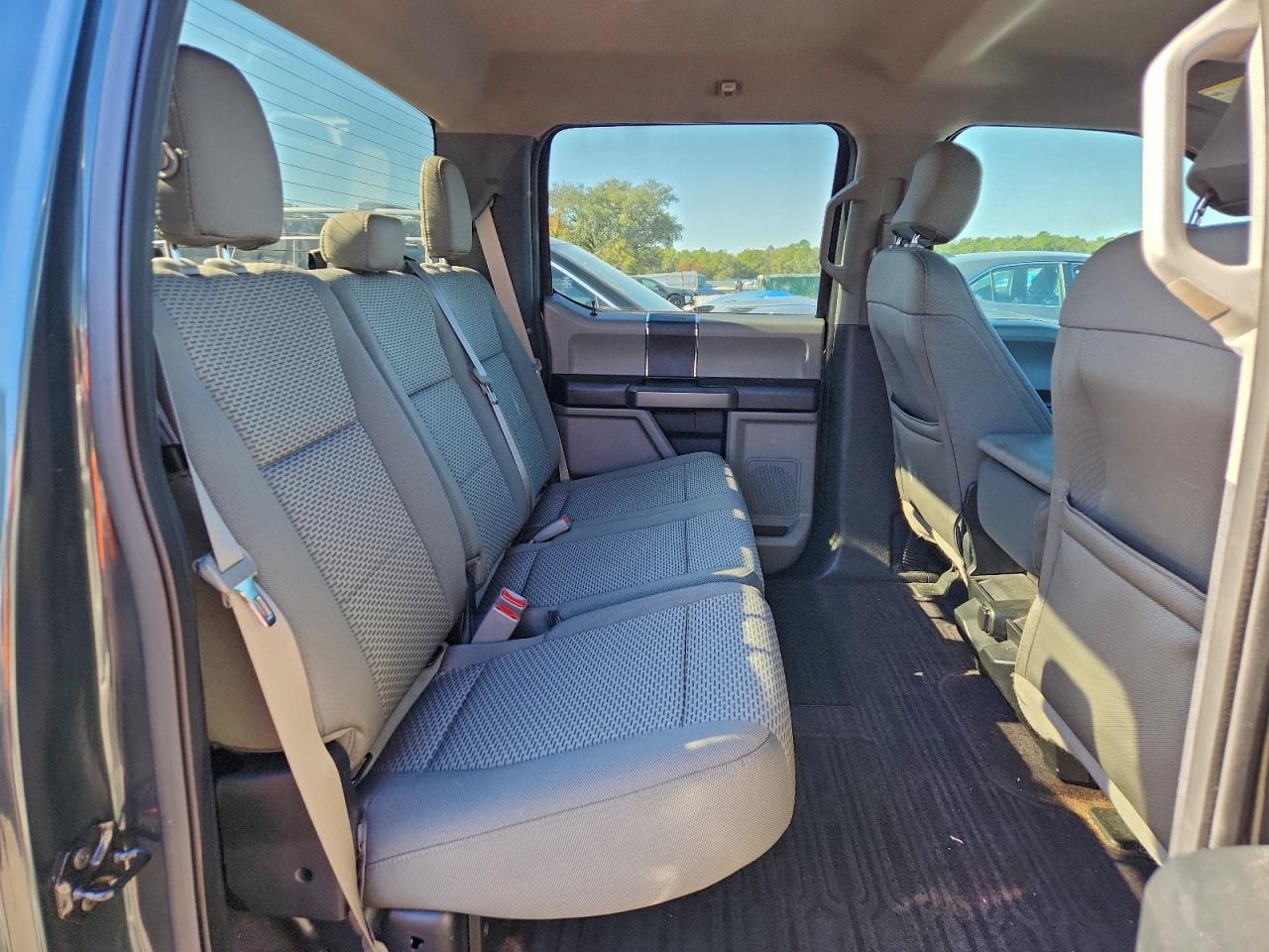 2015 FORD F150 SUPERCREW photo 10