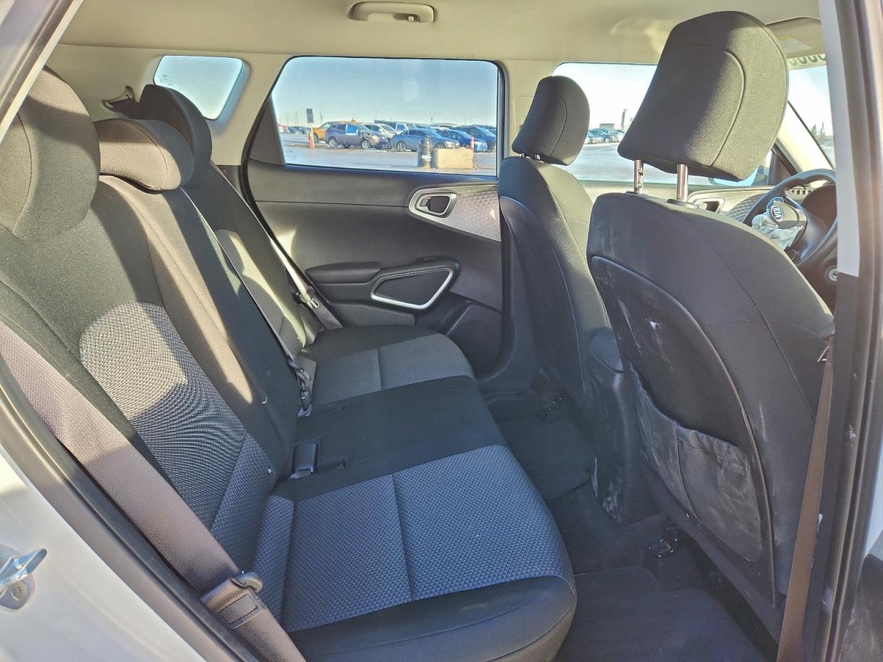 2020 KIA SOUL LX photo 19