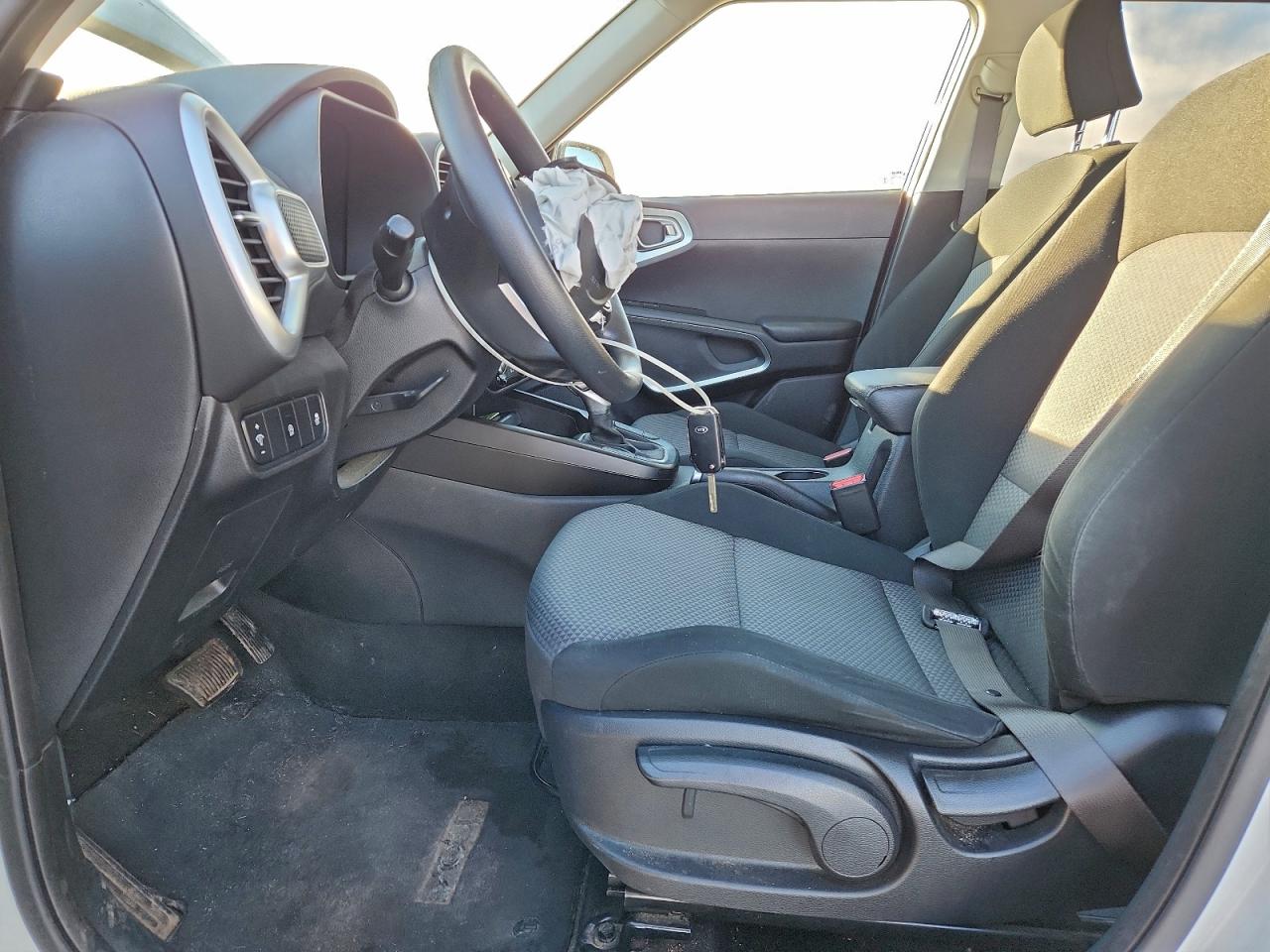 2020 KIA SOUL LX photo 13