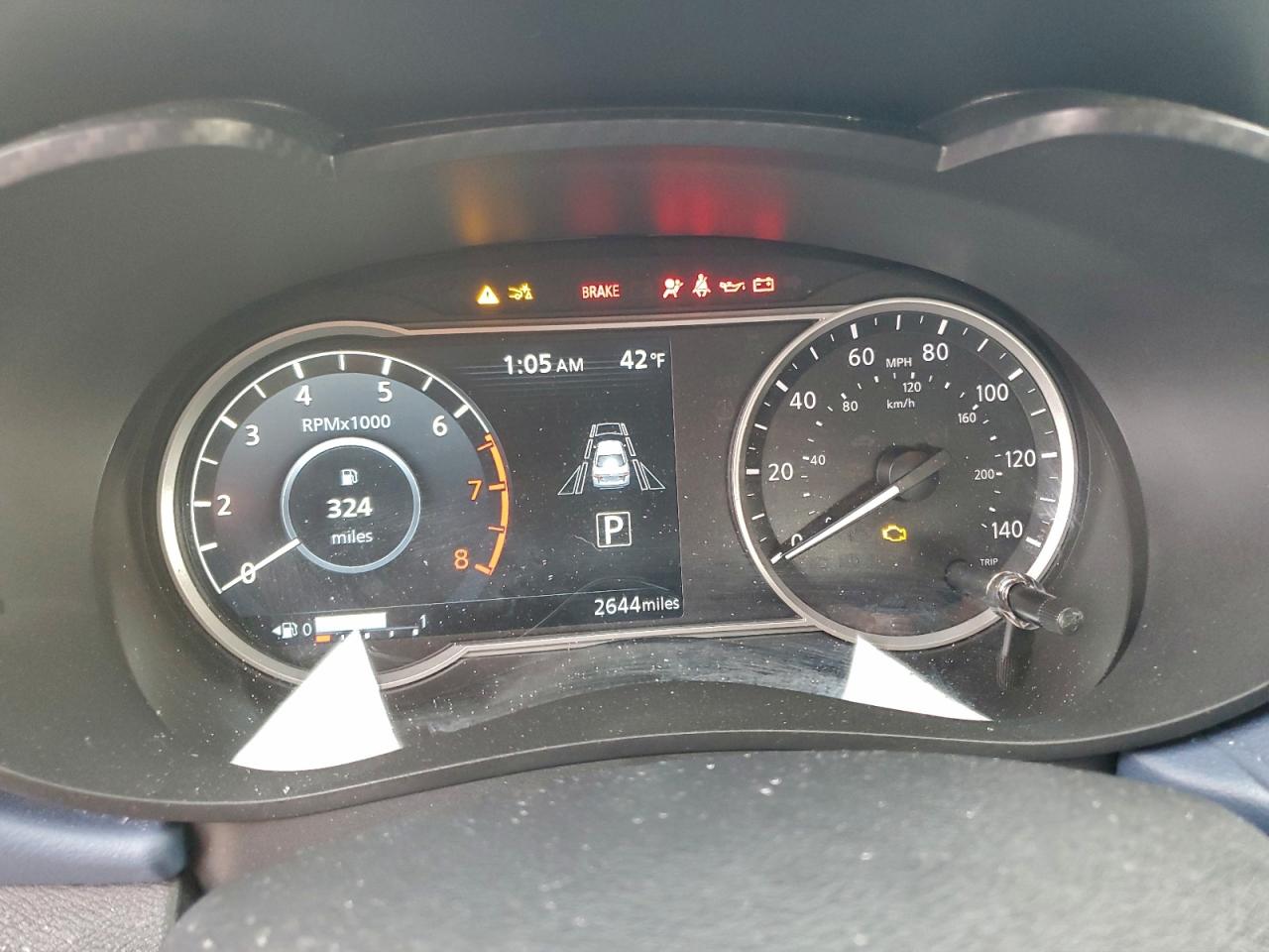 2025 NISSAN VERSA SV photo 9