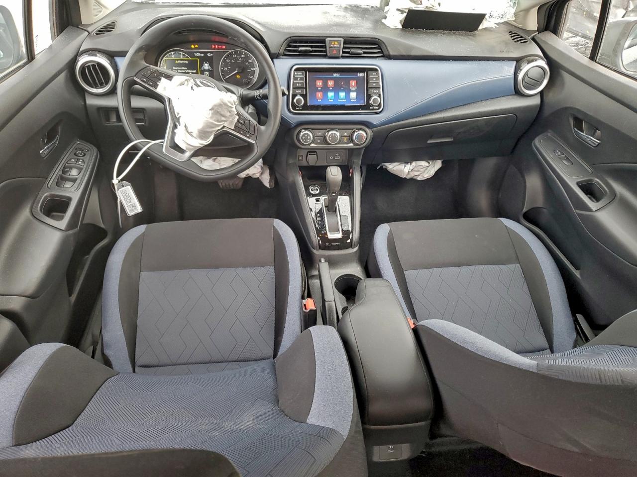 2025 NISSAN VERSA SV photo 8