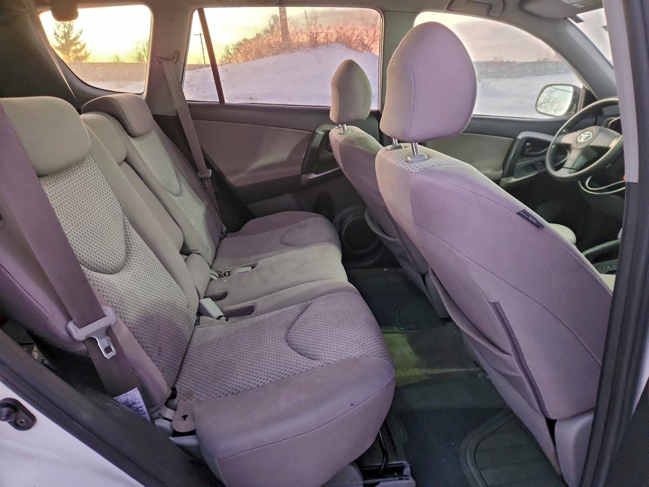 2007 TOYOTA RAV4 photo 28