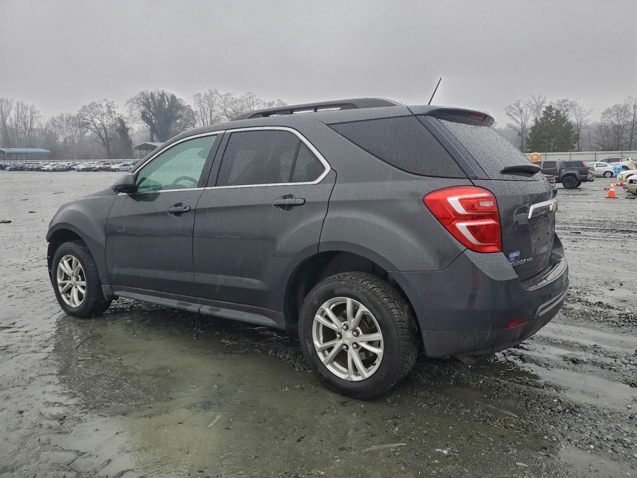 2017 CHEVROLET EQUINOX LT photo 3