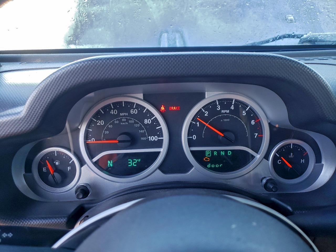 2010 JEEP WRANGLER UNLIMITED SPORT photo 9