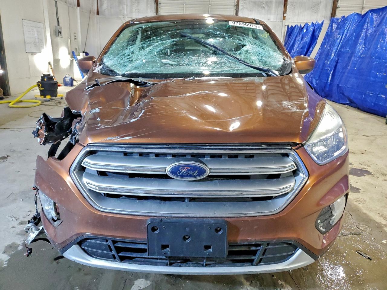 2017 FORD ESCAPE SE photo 9