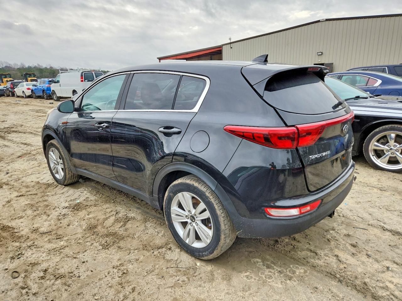2019 KIA SPORTAGE LX photo 2
