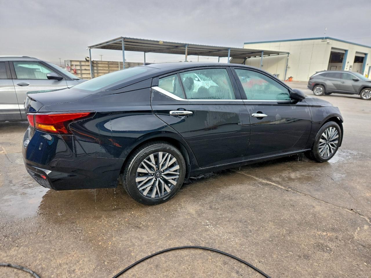2025 NISSAN ALTIMA SV photo 3