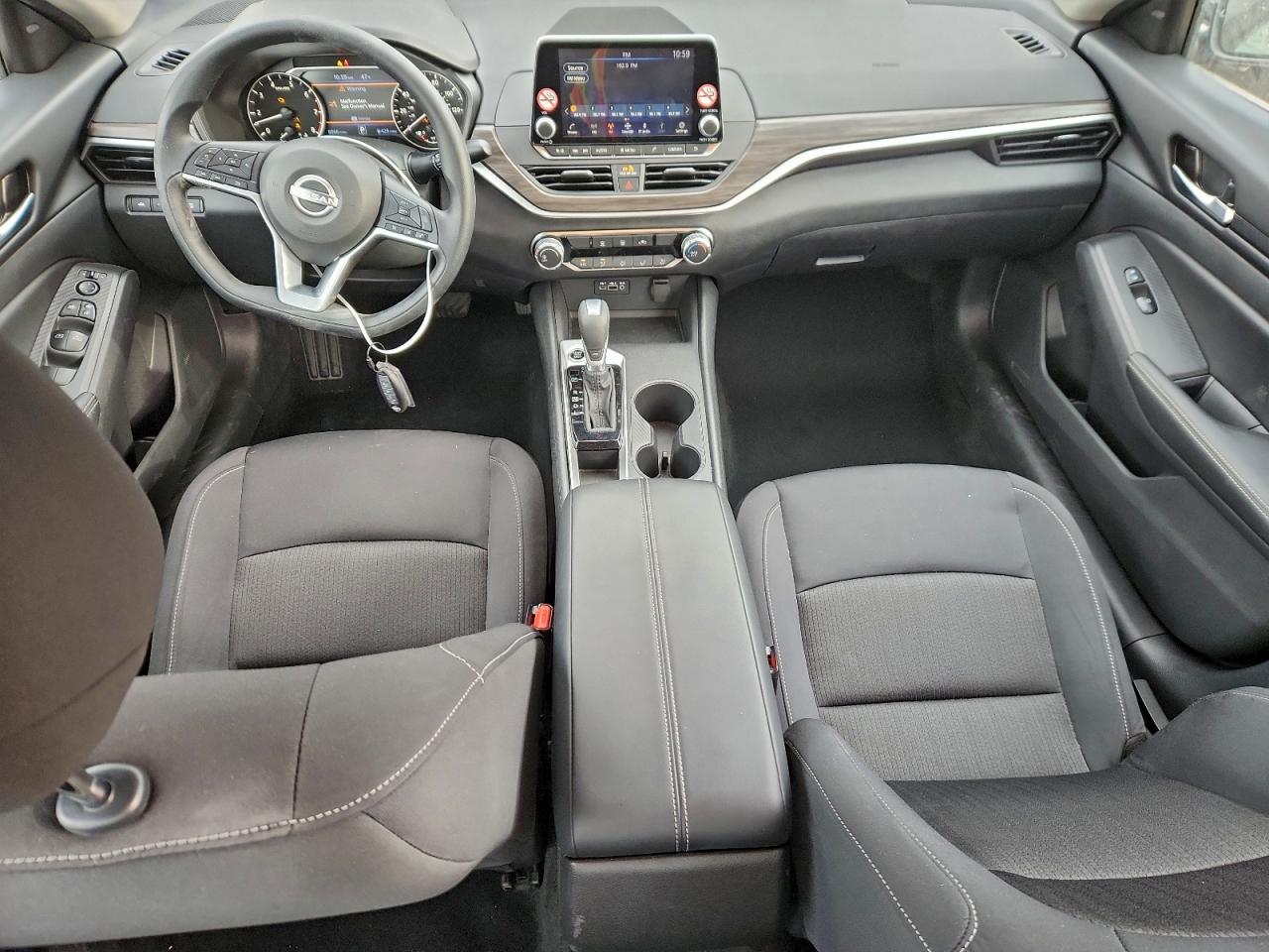 2025 NISSAN ALTIMA SV photo 8