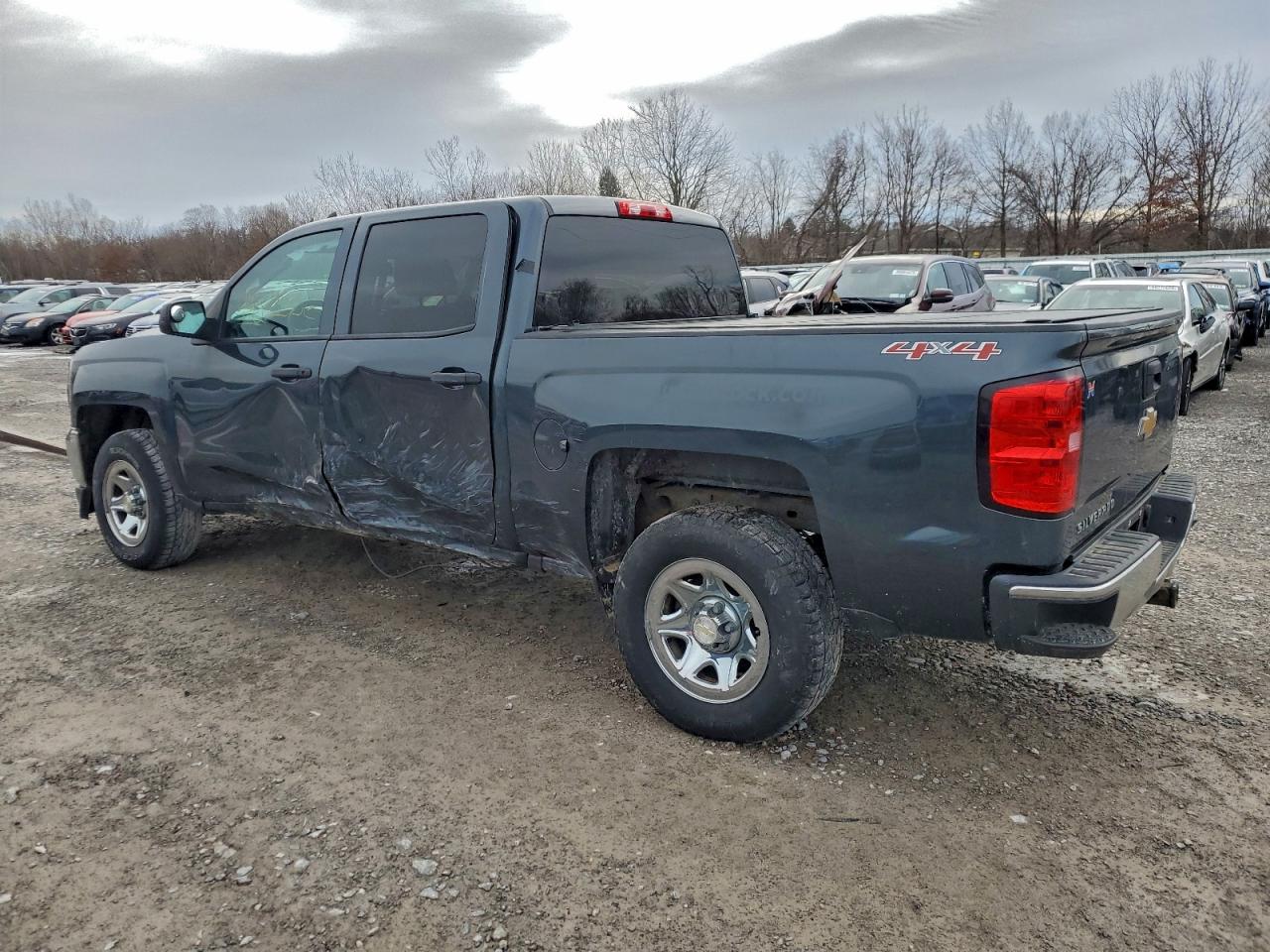 2017 CHEVROLET SILVERADO K1500 photo 3