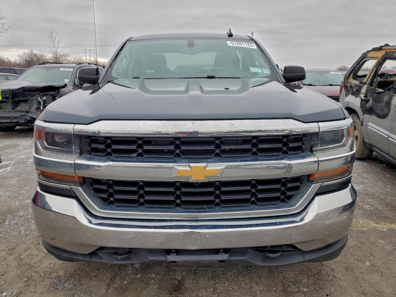 2017 CHEVROLET SILVERADO K1500 photo 5