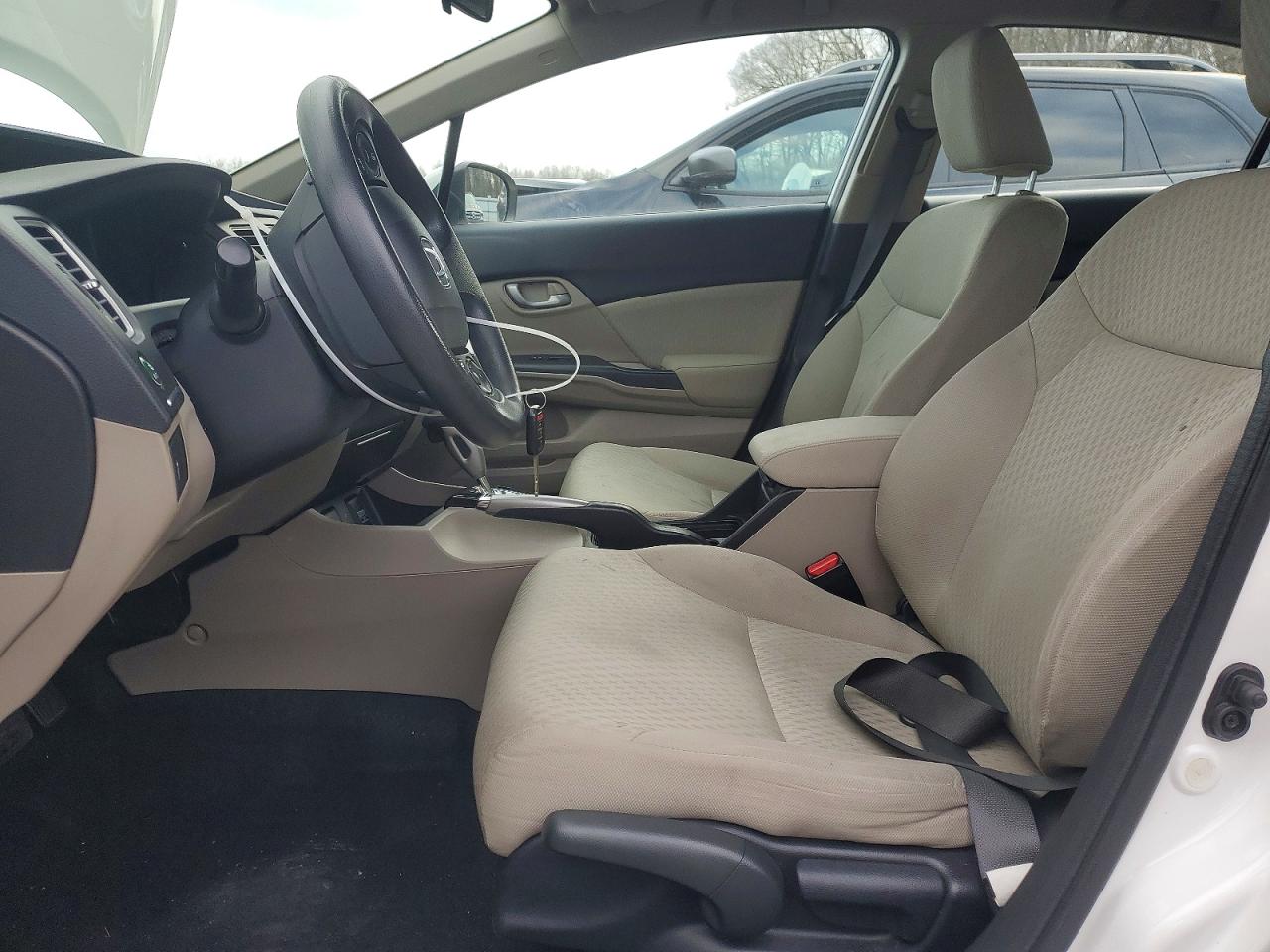 2015 HONDA CIVIC LX photo 13