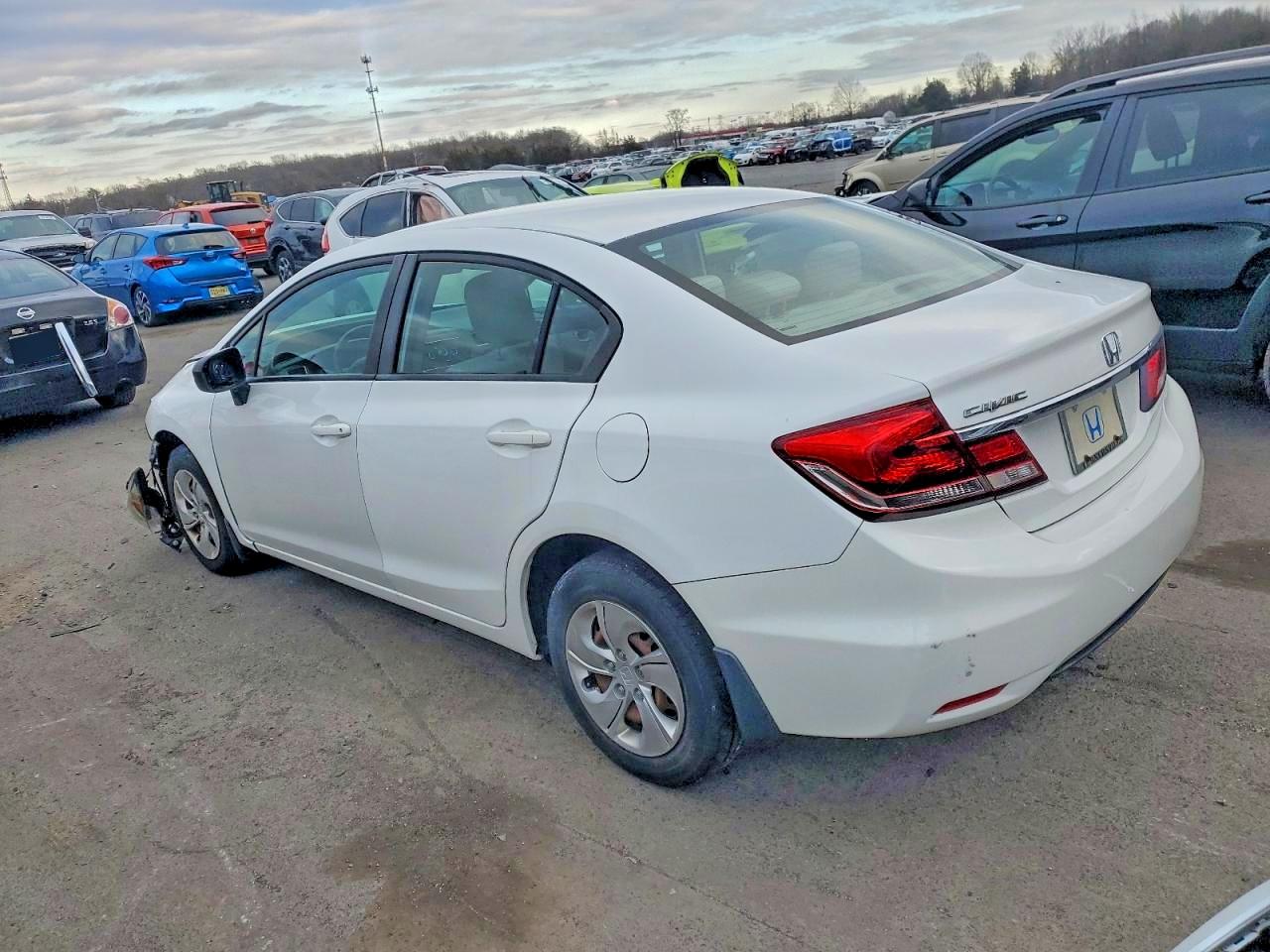 2015 HONDA CIVIC LX photo 3