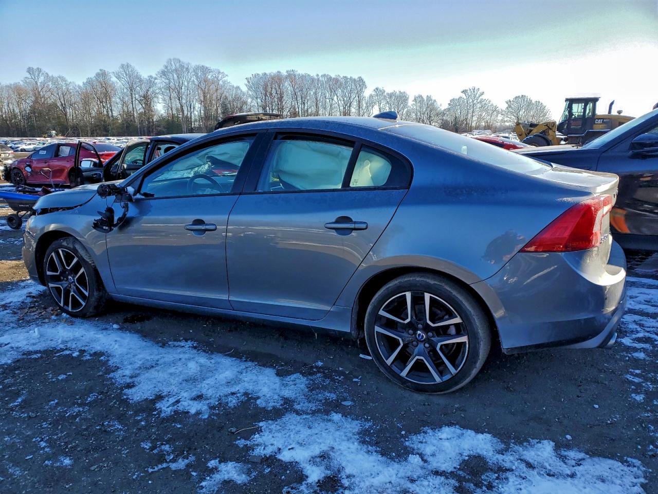 2017 VOLVO S60 DYNAMIC photo 4