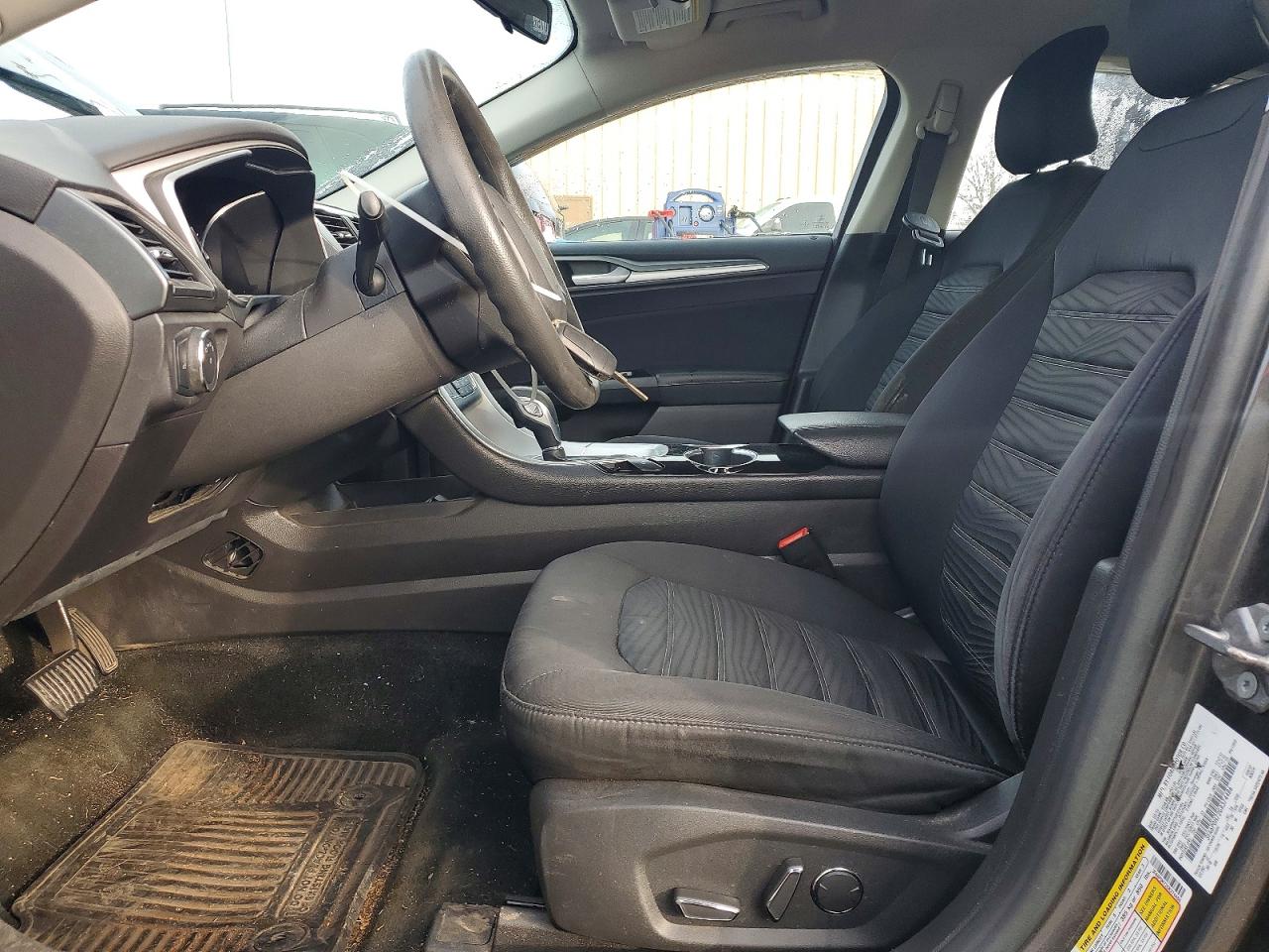 2016 FORD FUSION SE photo 25