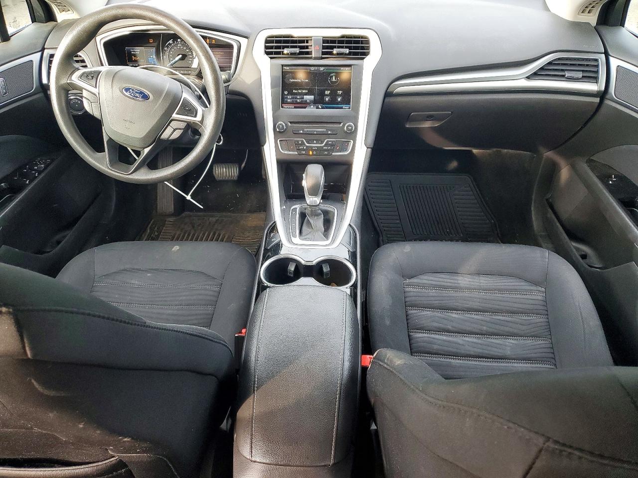 2016 FORD FUSION SE photo 29