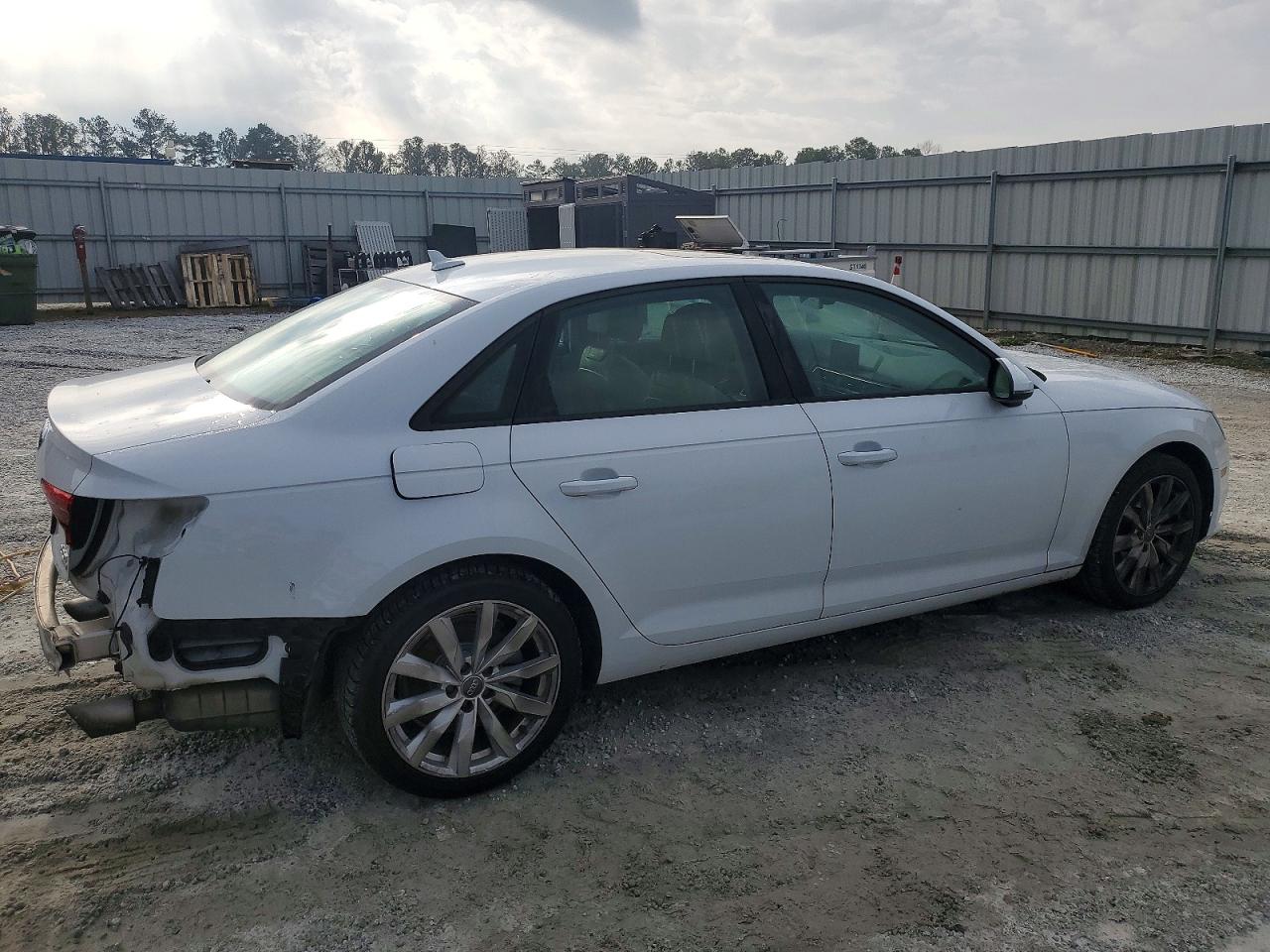 2017 AUDI A4 ULTRA PREMIUM photo 9